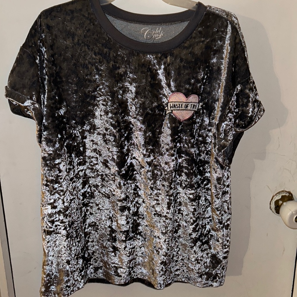 Cold crush velour shirt. Size Xl.